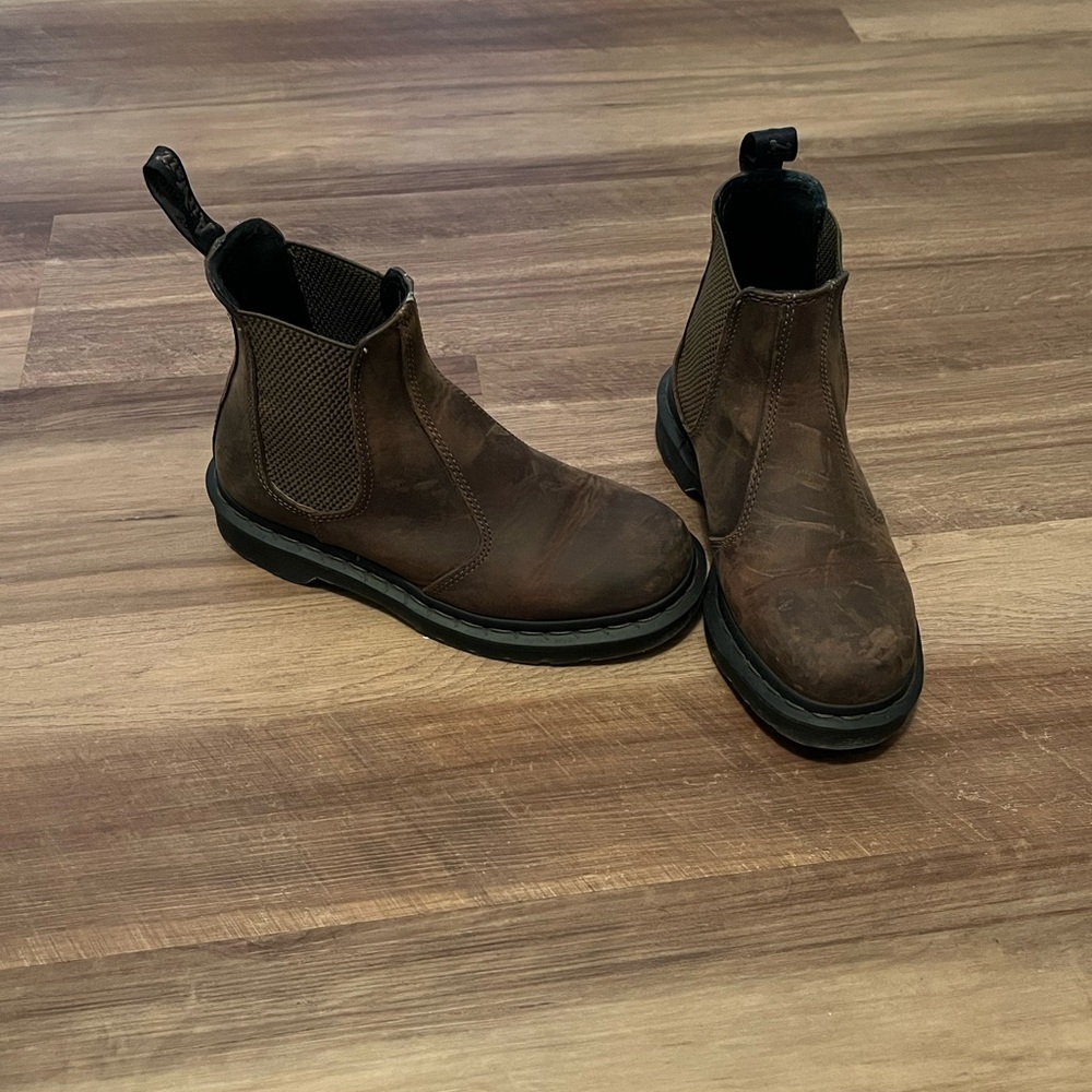 Brown leather Dr. Martens 2976 boots
